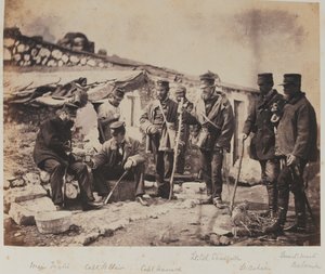 Oberstleutnant Thomas Shadforth und Offiziere des 57. (West Middlesex) Infanterieregiments, aus einem Album von 52 Fotografien im Zusammenhang mit dem Krimkrieg, 1855